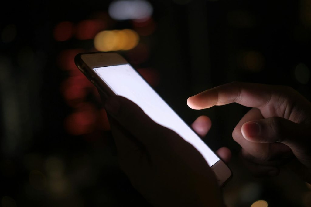 Bloquear o no bloquear: la decisión que parece tonta pero define todo