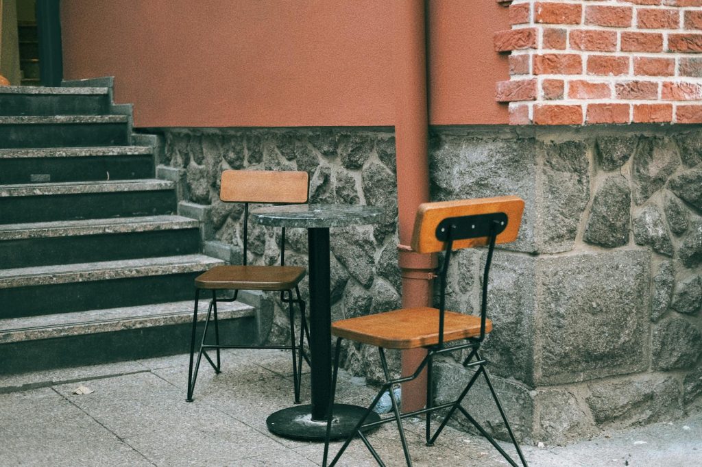 Qué hacer cuando aparece "casualmente" en lugares donde estás